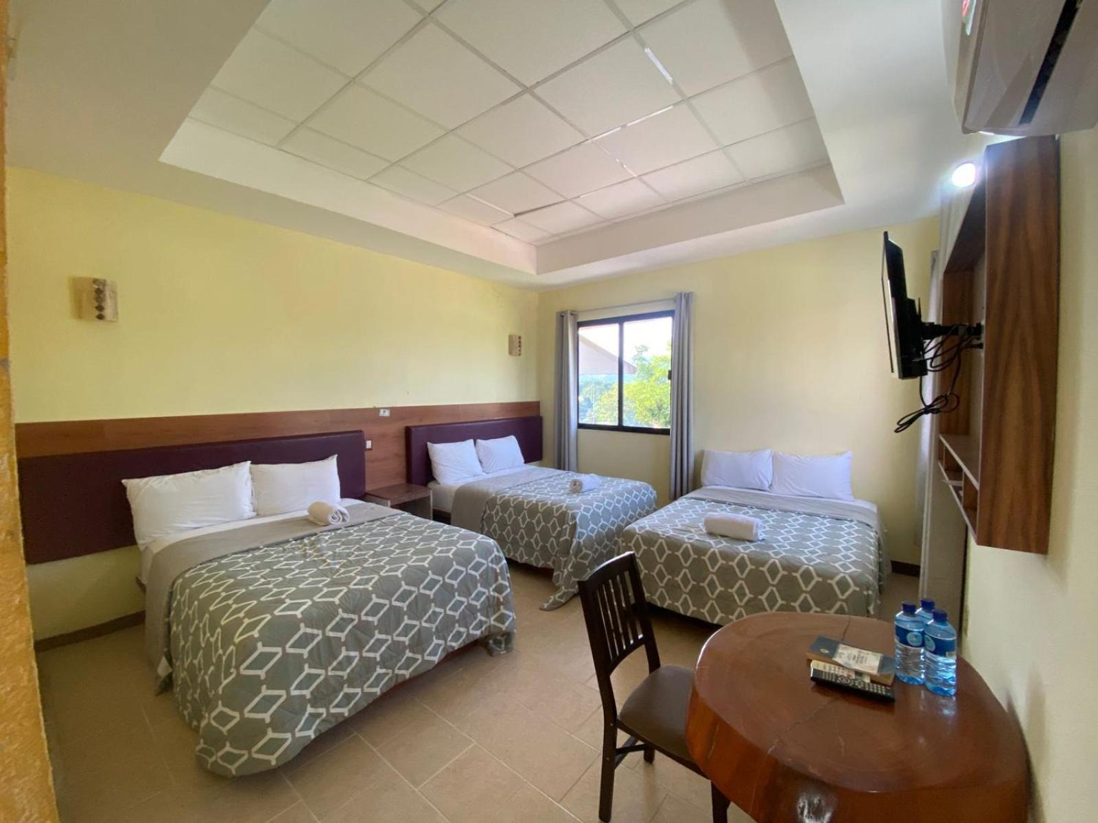 Hotel Canada Internacional ปาเลงเก ภายนอก รูปภาพ